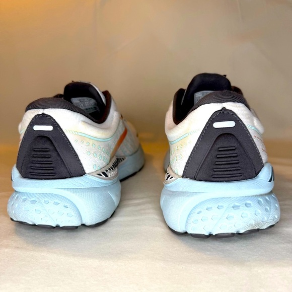 Brooks Adrenaline 21 - Women’s - Picture 6 of 10